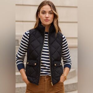J. Crew Black Quilted Vest Down Filled Puffer Insulated Layer Preppy Gold zipper